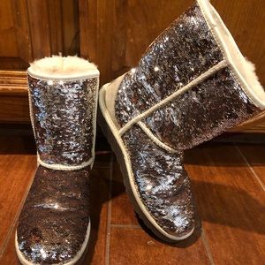 Ugg Silver/brown sequin boots